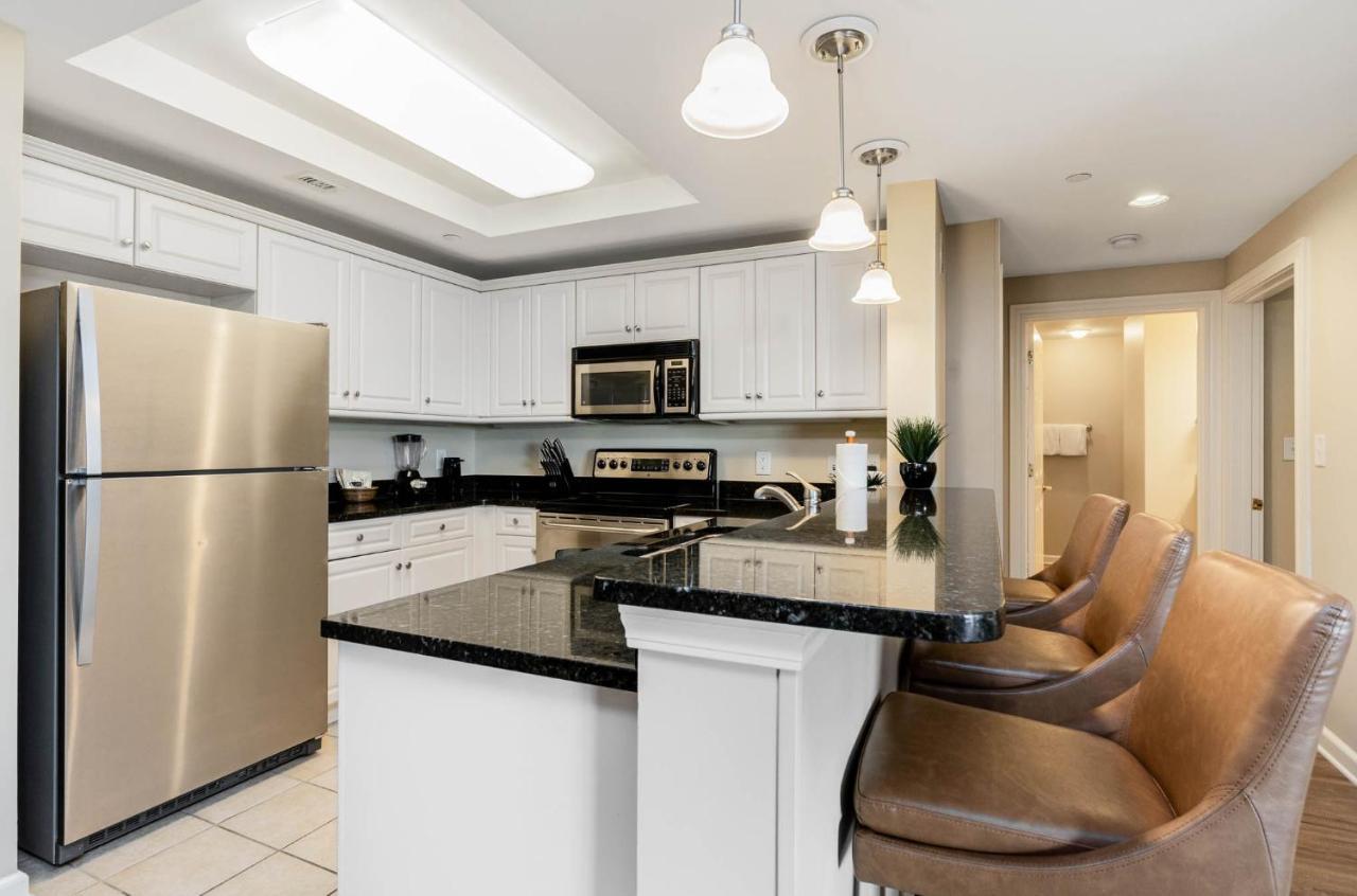 Ocean View 3 Bedroom Unit #1607 Royale Palms Condo Myrtle Beach Eksteriør billede